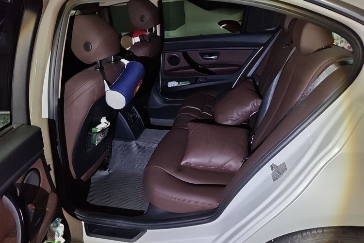 Used BMW 3 Series 2018 320Li Fashion Model Left Rear Seat