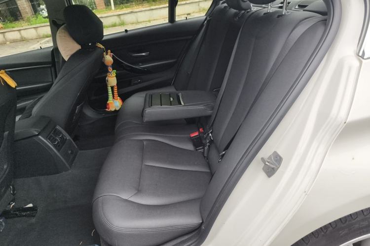 Used BMW 3 Series 2018 320Li Fashion Model Left Rear Seat