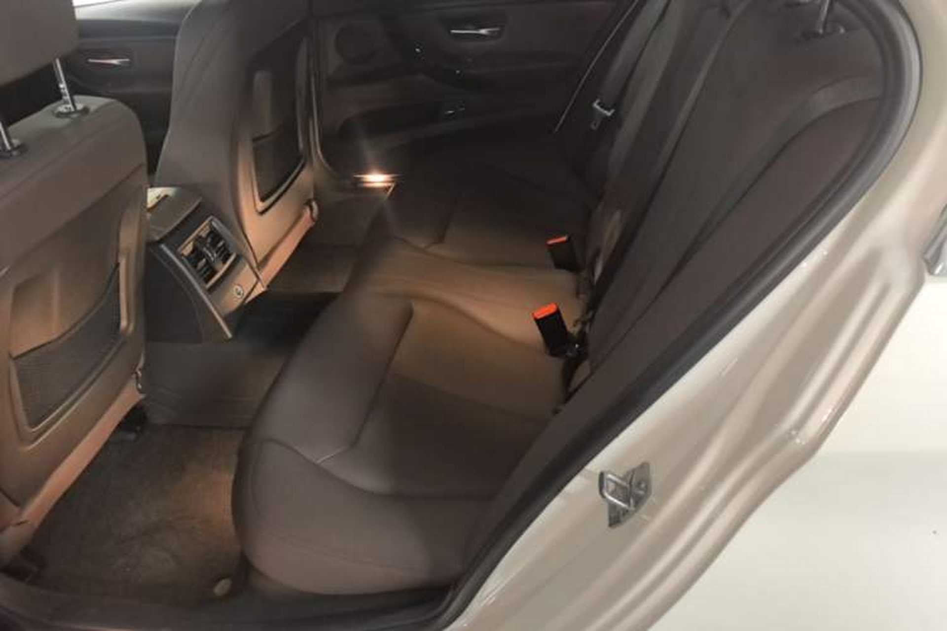 Used BMW 3 Series 2018 320Li Fashion Model Left Rear Seat