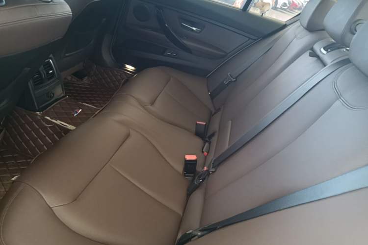 Used BMW 3 Series 2018 320Li Fashion Model Left Rear Seat