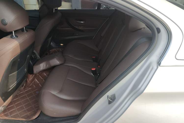 Used BMW 3 Series 2018 320Li Fashion Model Left Rear Seat