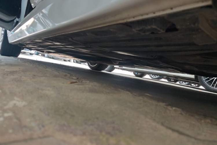 Used BMW 3 Series 2018 320Li Fashion Model Left Side Sill