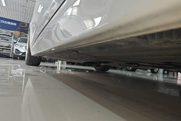 Used BMW 3 Series 2018 320Li Fashion Model Left Side Sill