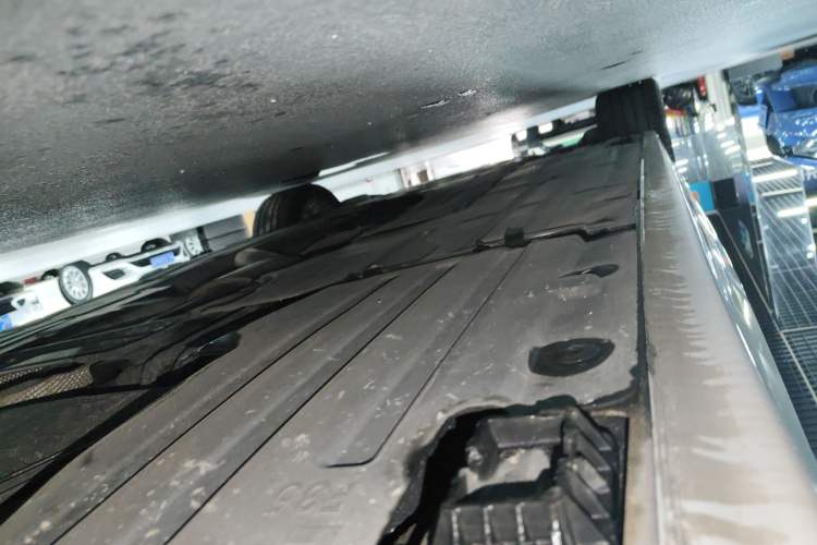 Used BMW 3 Series 2018 320Li Fashion Model Left Side Sill