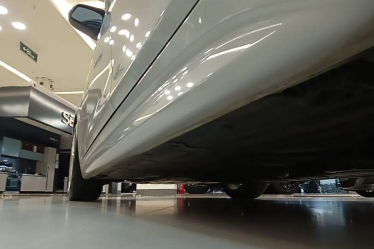 Used BMW 3 Series 2018 320Li Leading Model M Sport Package Left Side Sill
