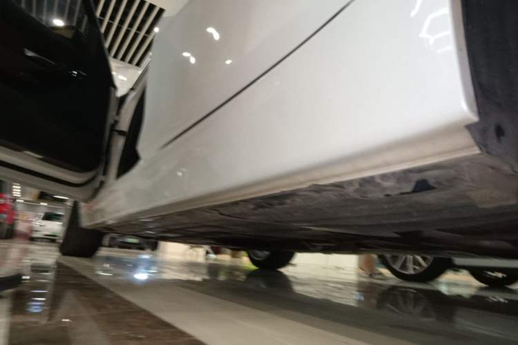 Used BMW 3 Series 2018 320Li Fashion Model Left Side Sill