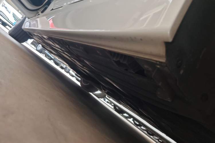 Used BMW 3 Series 2018 320Li Fashion Model Left Side Sill