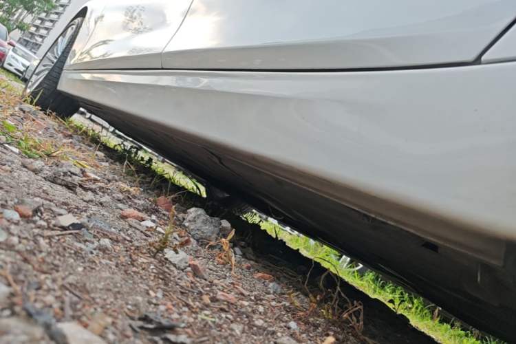 Used BMW 3 Series 2018 320Li Fashion Model Left Side Sill