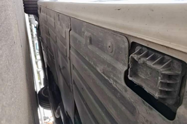 Used BMW 3 Series 2018 320Li Fashion Model Left Side Sill