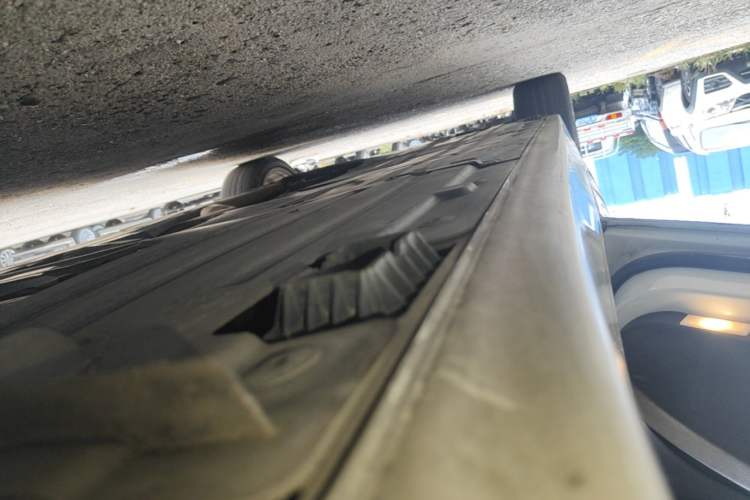 Used BMW 3 Series 2018 320Li Fashion Model Left Side Sill