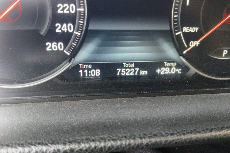 Used BMW 3 Series 2018 320Li M Sport Night Edition Odometer Close Up