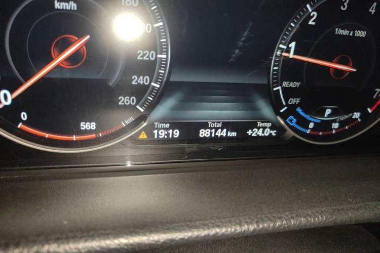 Used BMW 3 Series 2018 320Li M Sport Night Edition Odometer Close Up