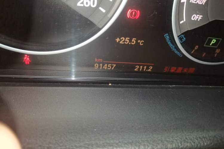Used BMW 3 Series 2018 320Li xDrive Fashion Model Odometer Close Up