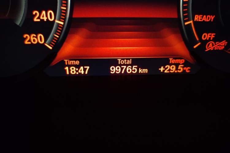Used BMW 3 Series 2018 320Li M Sport Night Edition Odometer Close Up