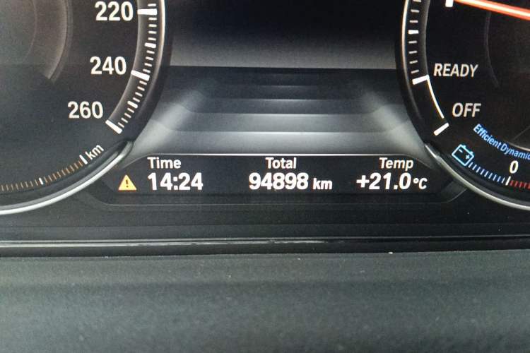 Used BMW 3 Series 2018 320Li M Sport Night Edition Odometer Close Up