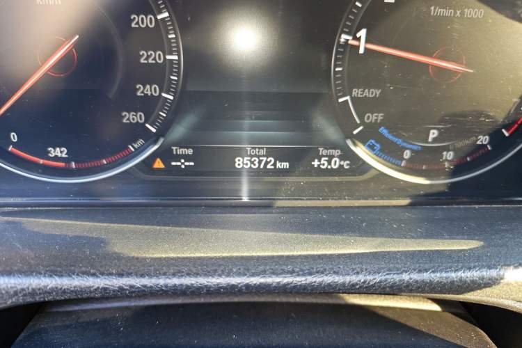 Used BMW 3 Series 2018 320Li Leading Luxury Package Odometer Close Up