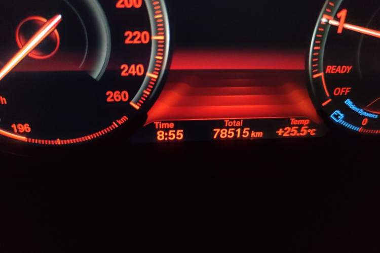 Used BMW 3 Series 2018 330Li M Sport Shadow Edition Odometer Close Up