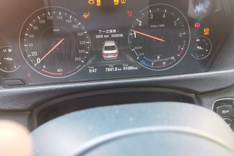 Used BMW 3 Series 2018 320Li Leading Model M Sport Package Odometer Close Up