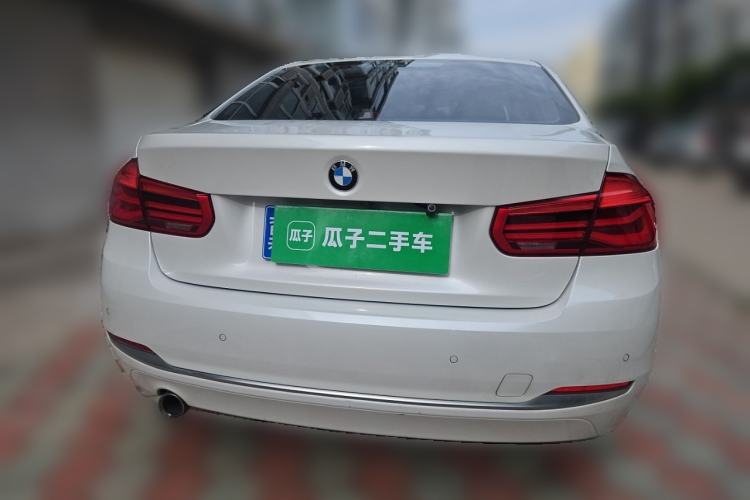 Used BMW 3 Series 2018 318Li Rear