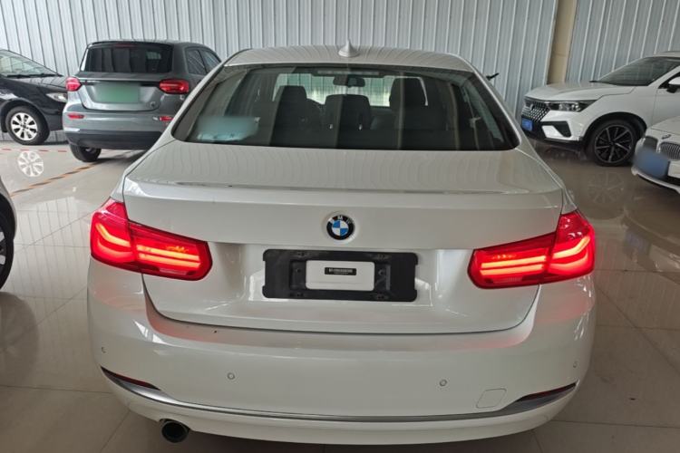 Used BMW 3 Series 2018 318Li Rear