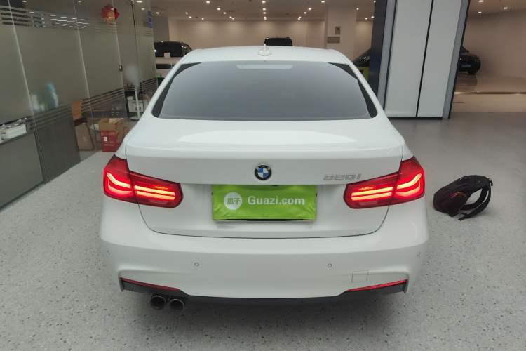 Used BMW 3 Series 2018 320i M Sport Package Rear