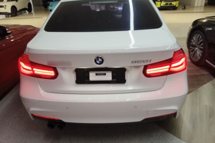Used BMW 3 Series 2018 320i M Sport Night Edition Rear