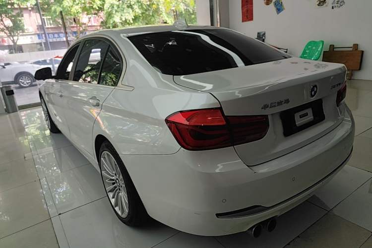 Used BMW 3 Series 2018 320Li Fashion Model Rear Left 45 Deg