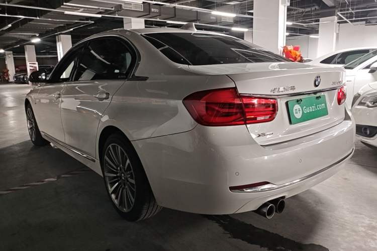 Used BMW 3 Series 2018 330Li xDrive Luxury Package Rear Left 45 Deg