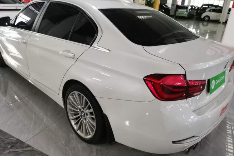 Used BMW 3 Series 2018 320Li Fashion Model Rear Left 45 Deg