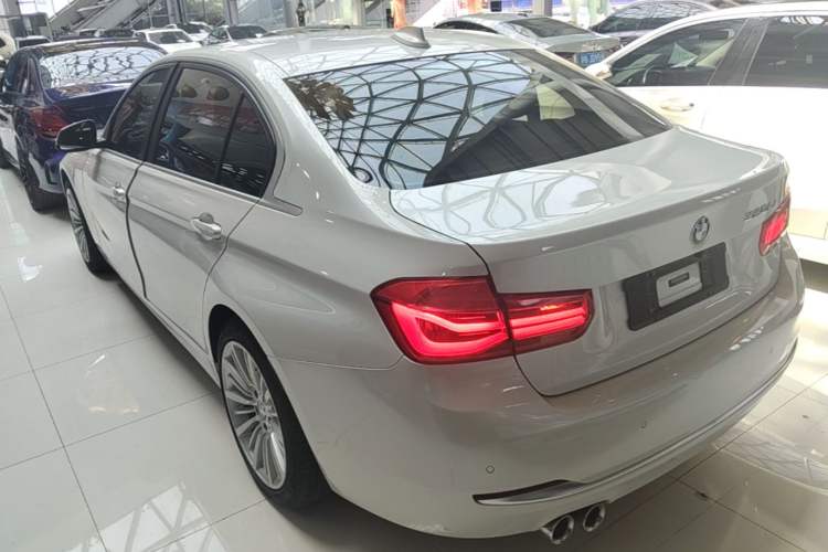 Used BMW 3 Series 2018 320Li Fashion Model Rear Left 45 Deg