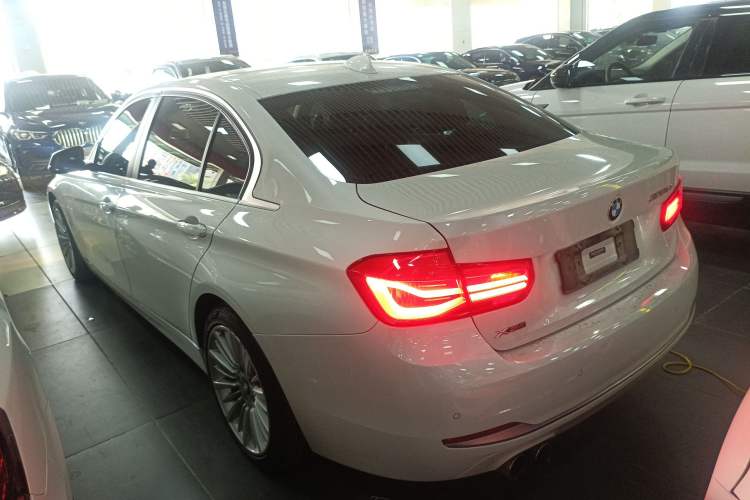 Used BMW 3 Series 2018 320Li xDrive Fashion Model Rear Left 45 Deg