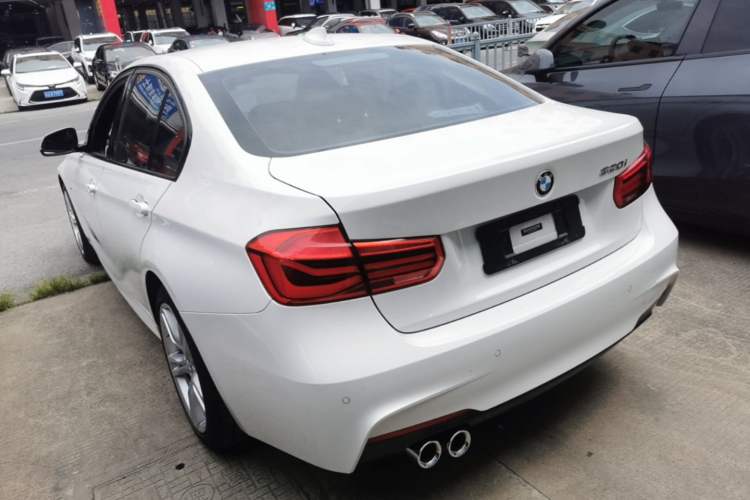 Used BMW 3 Series 2018 320i M Sport Package Rear Left 45 Deg
