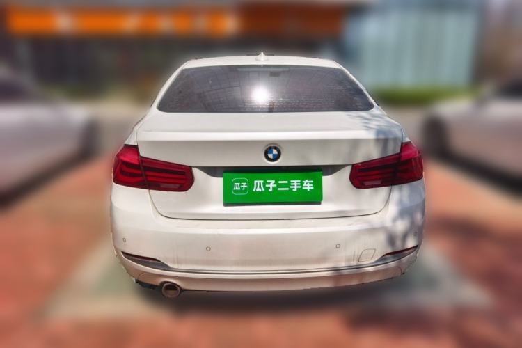 Used BMW 3 Series 2018 318Li Rear