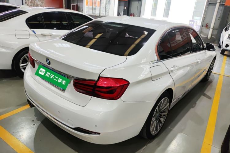 Used BMW 3 Series 2018 320Li Leading Luxury Package Rear Right 45 Deg
