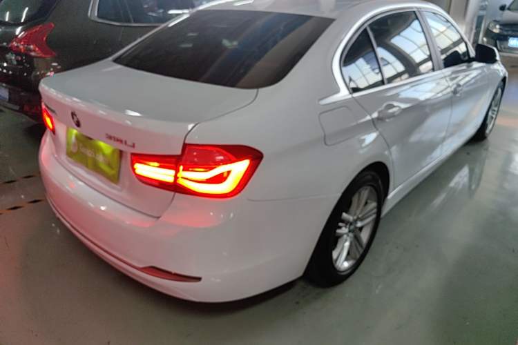 Used BMW 3 Series 2018 318Li Rear Right 45 Deg