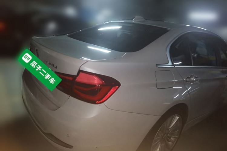 Used BMW 3 Series 2018 320Li xDrive Fashion Model Rear Right 45 Deg