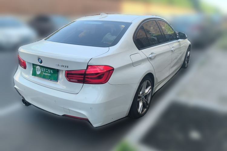 Used BMW 3 Series 2018 320i M Sport Package Rear Right 45 Deg