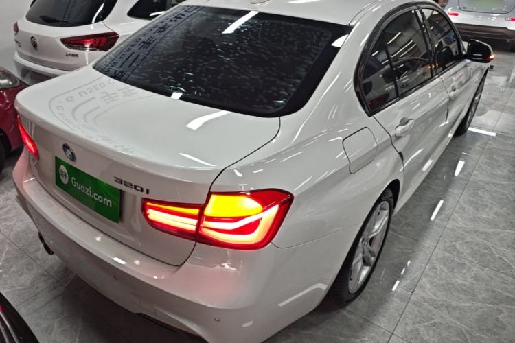 Used BMW 3 Series 2018 320i M Sport Package Rear Right 45 Deg