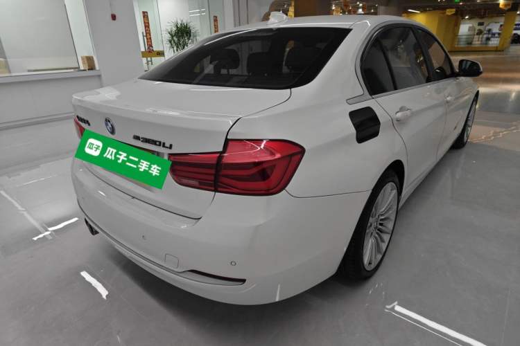 Used BMW 3 Series 2018 320Li Fashion Model Rear Right 45 Deg