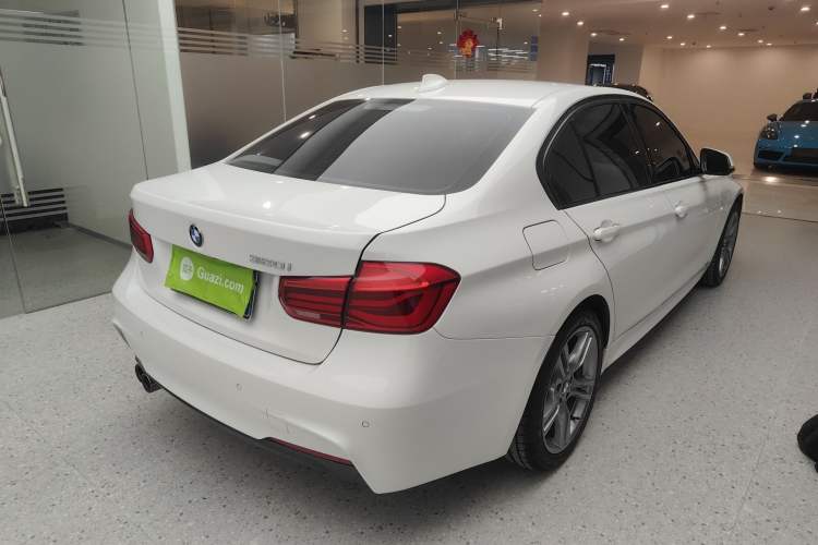 Used BMW 3 Series 2018 320i M Sport Package Rear Right 45 Deg