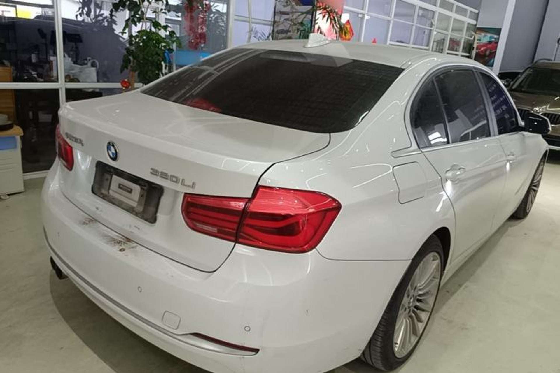 Used BMW 3 Series 2018 320Li Fashion Model Rear Right 45 Deg