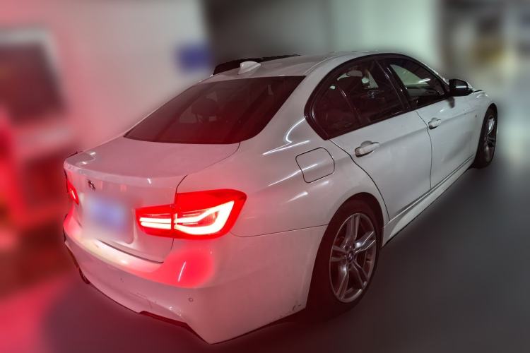 Used BMW 3 Series 2018 320i M Sport Package Rear Right 45 Deg