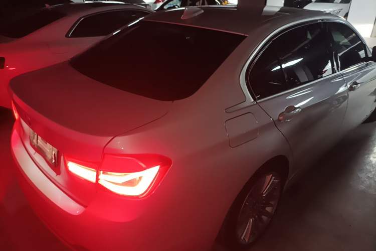 Used BMW 3 Series 2018 320Li Fashion Model Rear Right 45 Deg