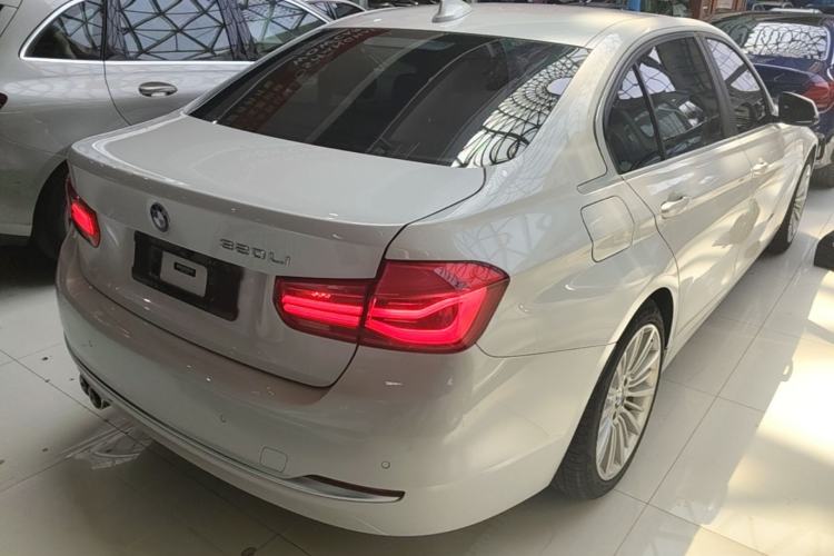 Used BMW 3 Series 2018 320Li Fashion Model Rear Right 45 Deg