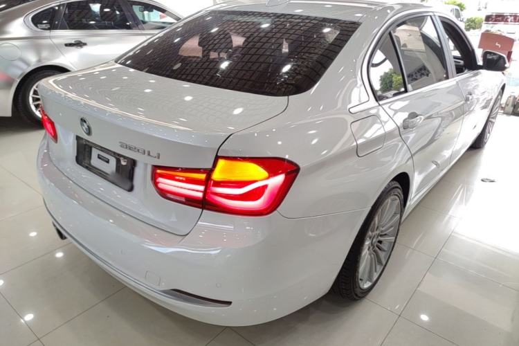 Used BMW 3 Series 2018 320Li Fashion Model Rear Right 45 Deg