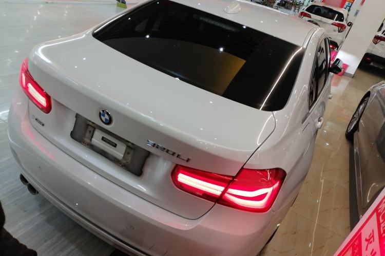 Used BMW 3 Series 2018 320Li xDrive Fashion Model Rear Right 45 Deg
