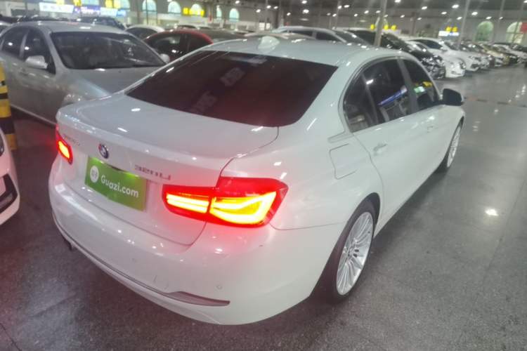 Used BMW 3 Series 2018 320Li Fashion Model Rear Right 45 Deg