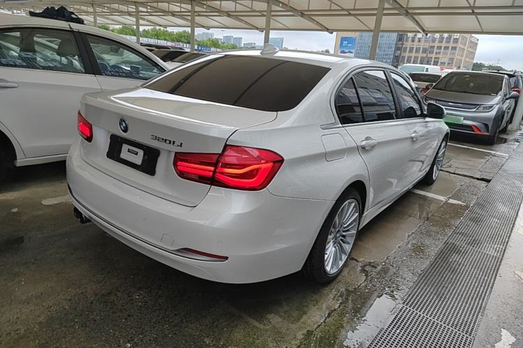Used BMW 3 Series 2018 320Li Fashion Model Rear Right 45 Deg