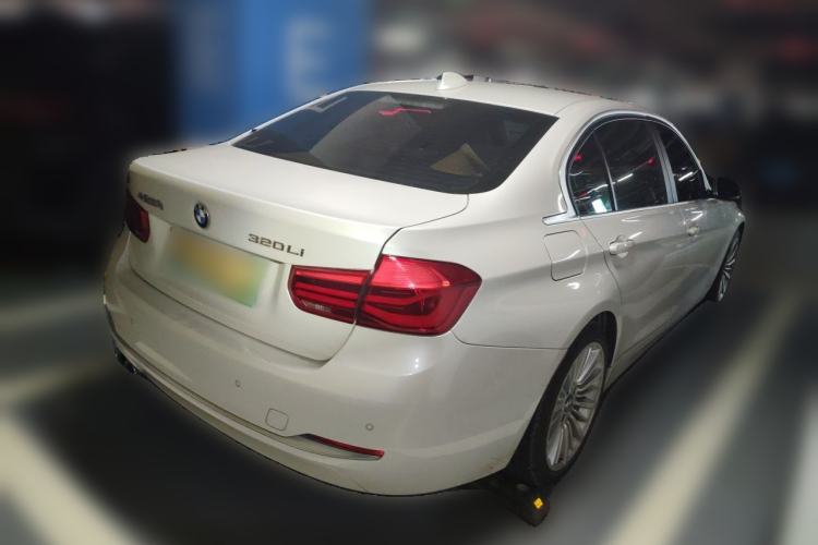 Used BMW 3 Series 2018 320Li Fashion Model Rear Right 45 Deg