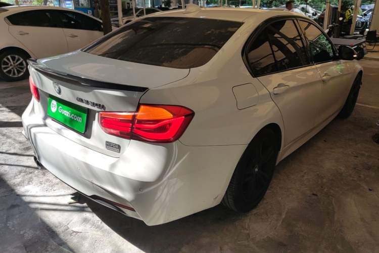 Used BMW 3 Series 2018 320i M Sport Package Rear Right 45 Deg